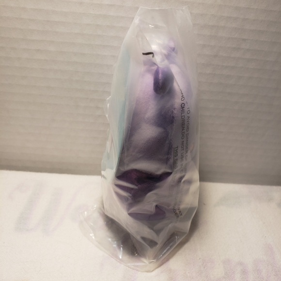 NWT Still in Original packaging Squishmallow "Axel" Clip - Picture 5 of 6